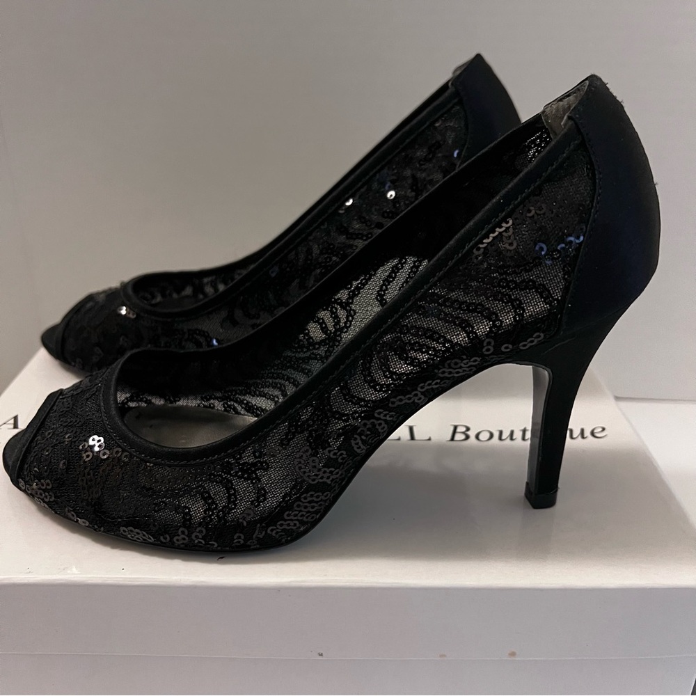 Adrianna Papell Sheer Black Sequin Peep-Toe Heel Size 6.5